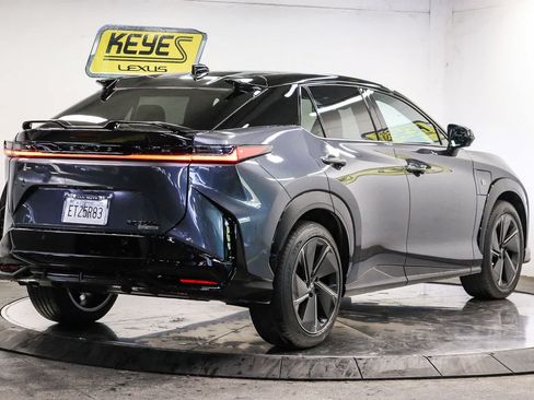 Used 2026 Lexus RZ 450e AWD w/ Luxury Package image 4