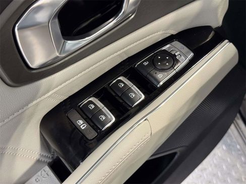 Used 2023 Kia Sorento SX image 27