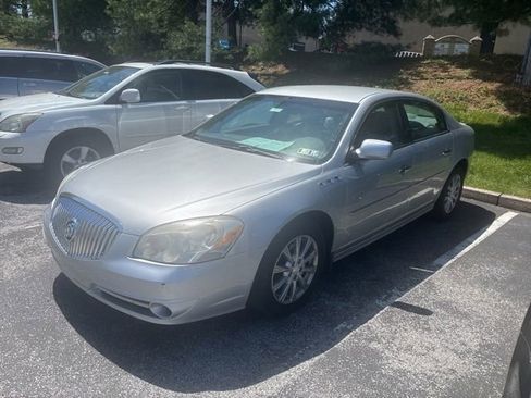 Used 2011 Buick Lucerne CXL w/ Driver Confidence Package FWD image 2