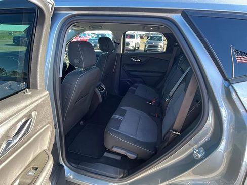 Used 2025 Chevrolet Blazer LT AWD/4WD image 12