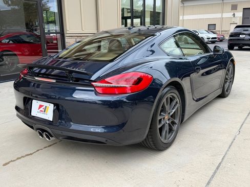 Used 2015 Porsche Cayman RWD image 9