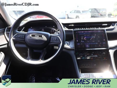 Used 2021 Jeep Grand Cherokee L Limited AWD/4WD image 20