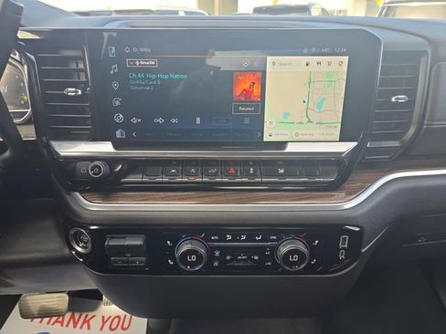 Used 2022 Chevrolet Silverado 1500 LT image 8