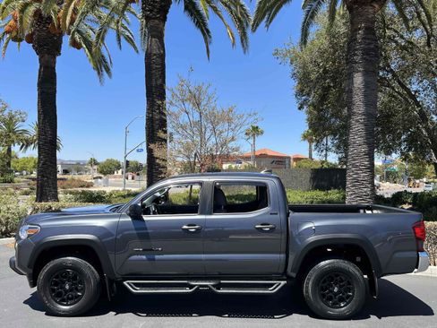 Used 2023 Toyota Tacoma SR5 RWD image 16