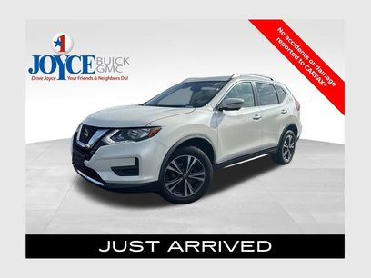 Used 2019 Nissan Rogue SV w/ Premium Package