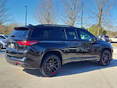 Used 2023 Chevrolet Traverse Premier w/ Redline Edition image 7