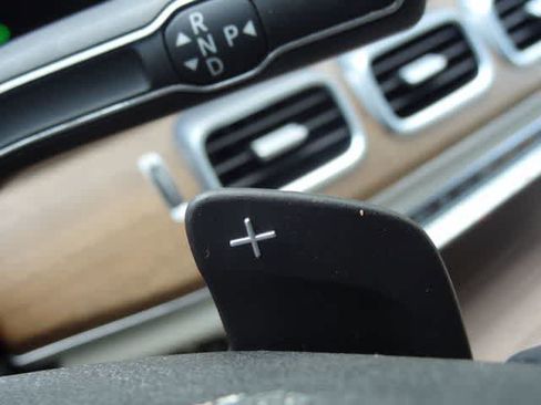 Used 2022 Mercedes-Benz GLS 450 4MATIC image 31