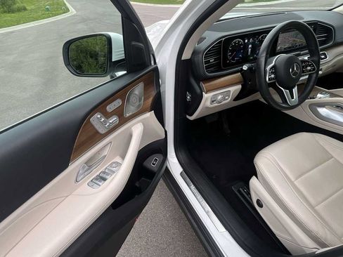 Certified 2023 Mercedes-Benz GLS 450 4MATIC image 15