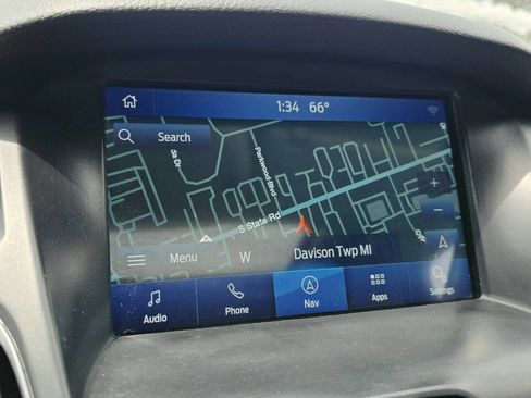 Used 2017 Ford Focus Titanium FWD image 19