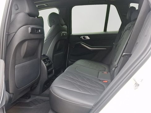 Used 2024 BMW X5 xDrive40i w/ Parking Assistance Package AWD/4WD image 8