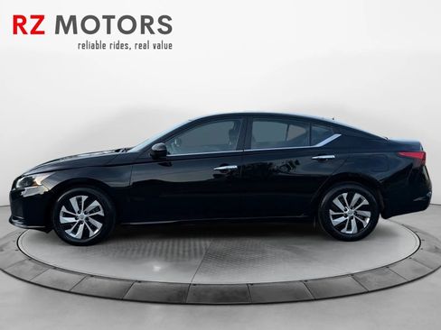 Used 2023 Nissan Altima 2.5 S FWD image 2