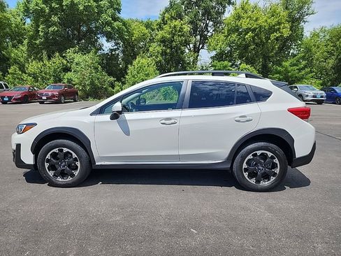 Used 2022 Subaru Crosstrek 2.0i Premium AWD/4WD image 3