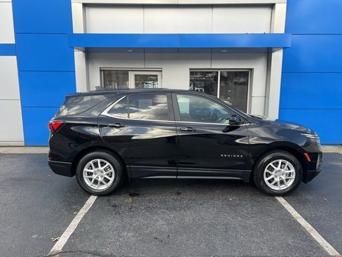 Used 2023 Chevrolet Equinox LT image 4