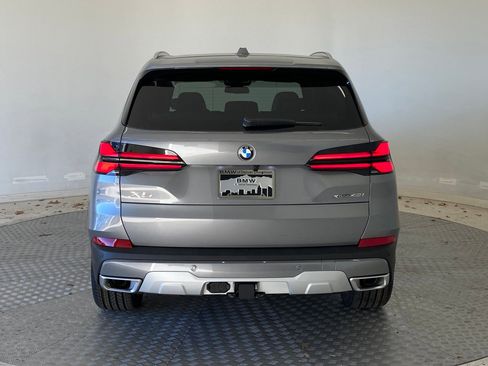 New 2026 BMW X5 xDrive40i w/ Climate Comfort Package image 9