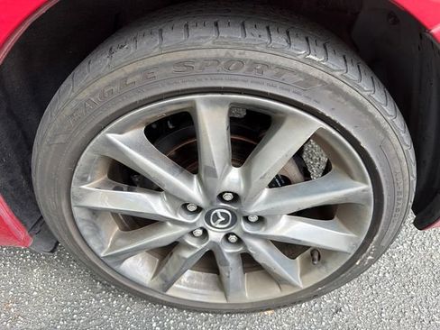 Used 2018 MAZDA MAZDA3 Touring FWD image 19