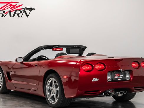 Used 2001 Chevrolet Corvette Convertible w/ Preferred Equipment Group2 image 3