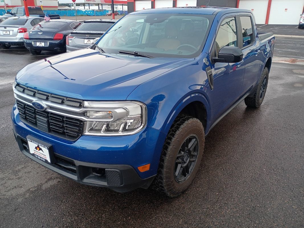 Used 2024 Ford Maverick Lariat w/ FX4 Off-Road Package AWD/4WD image 3