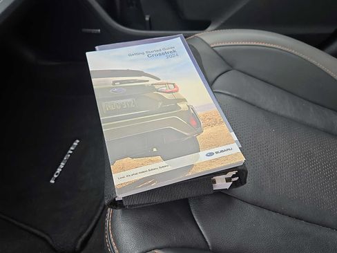 Used 2024 Subaru Crosstrek 2.5i Limited w/ Crosstrek Mirror Package AWD/4WD image 29