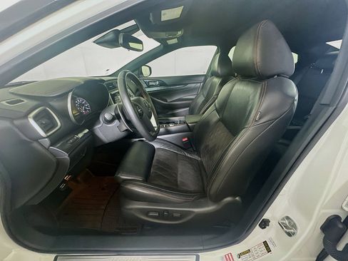 Used 2021 Nissan Maxima SR w/ Sport Mat Group image 13