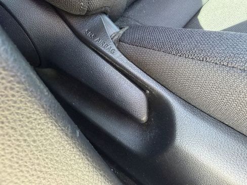 Used 2024 Toyota Corolla LE image 27