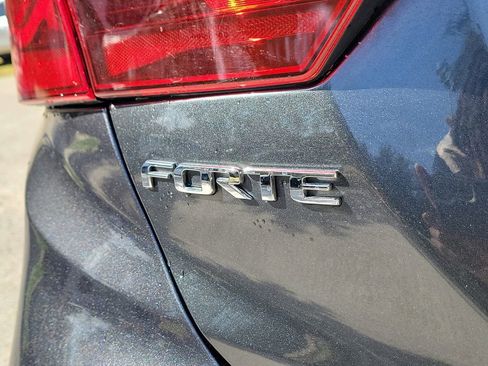 Used 2021 Kia Forte GT image 7
