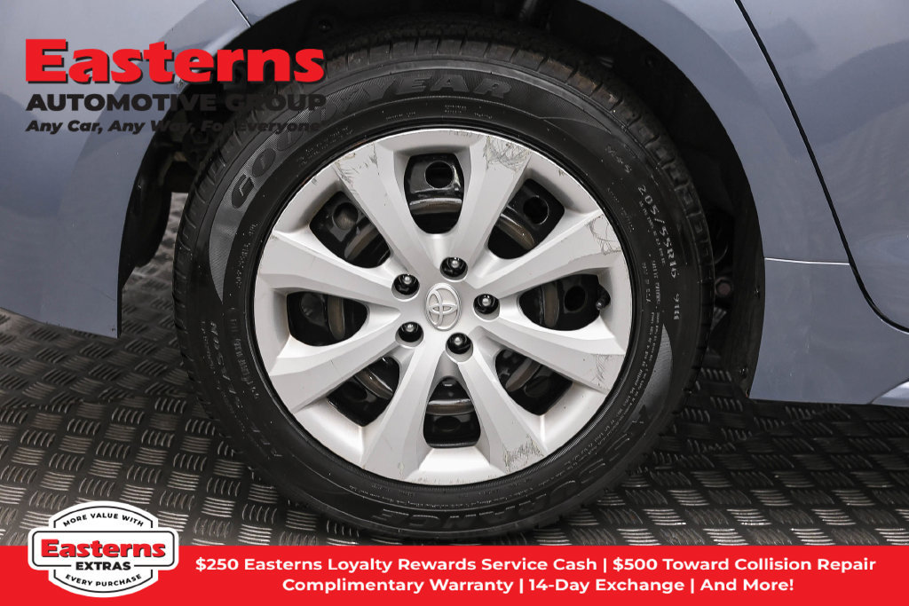 Used 2023 Toyota Corolla LE FWD image 30