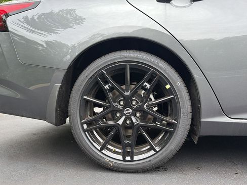 New 2026 Nissan Altima 2.5 SR w/ SR Midnight Edition Package FWD image 14