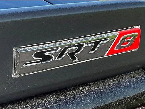 Used 2009 Dodge Challenger SRT8 RWD image 17