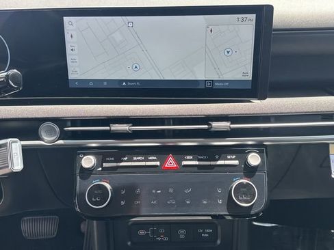 Used 2025 Hyundai Tucson Limited FWD image 20