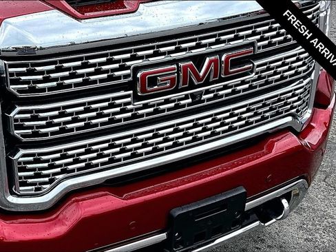 Used 2022 GMC Sierra 2500 Denali w/ Denali Ultimate Package AWD/4WD image 33