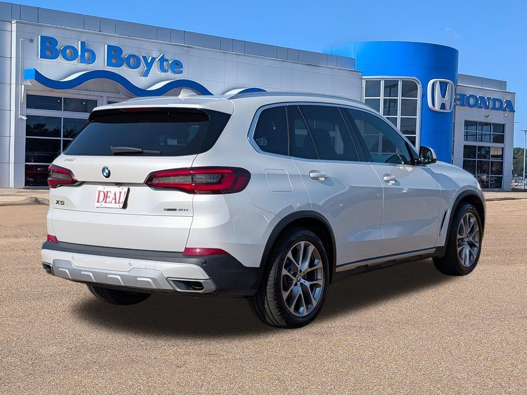 Used 2022 BMW X5 sDrive40i w/ Premium Package RWD image 5