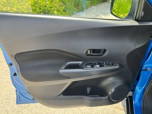 Used 2025 Nissan Kicks Play S FWD image 8