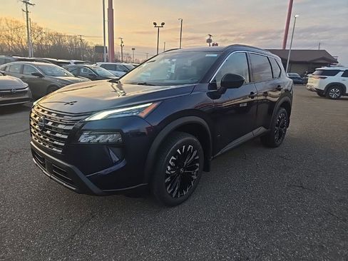 New 2026 Nissan Rogue SV AWD/4WD image 3
