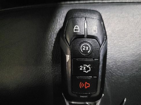 Used 2016 Ford Edge SEL w/ Equipment Group 201A image 32