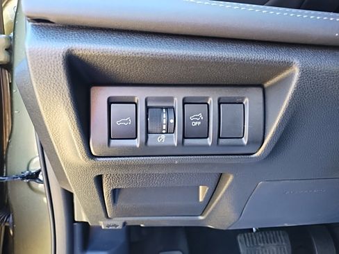 Certified 2025 Subaru Outback Limited image 26