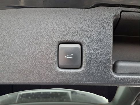 Certified 2022 Ford Escape SEL AWD/4WD image 32