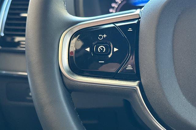 Certified 2024 Volvo XC90 T8 Ultimate w/ Protection Package Premier AWD/4WD image 28