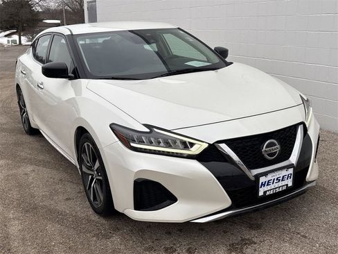Used 2020 Nissan Maxima 3.5 S w/ Floor Mat Group image 14