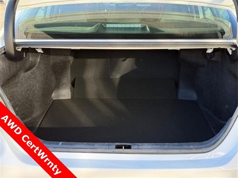 Used 2024 Toyota Camry SE image 9