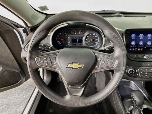 Used 2023 Chevrolet Malibu LT FWD image 4