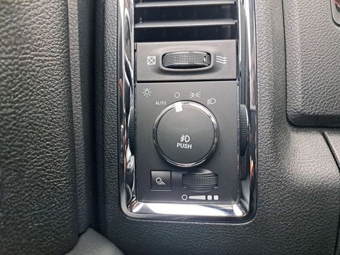 Used 2017 RAM 2500 Laramie w/ Sport Appearance Group image 26