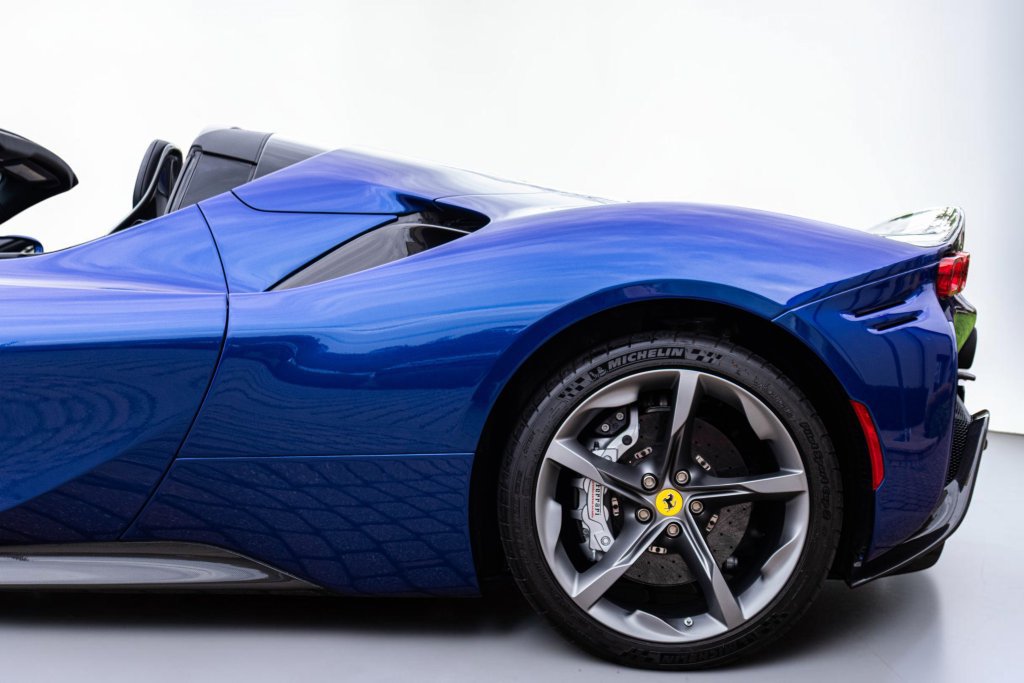 Used 2024 Ferrari SF90 Spider AWD/4WD image 27