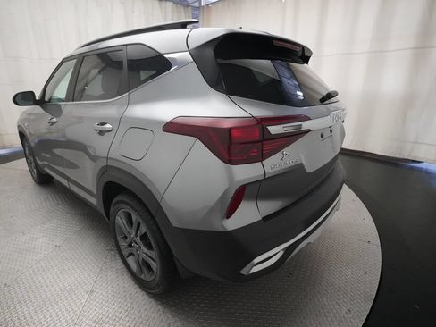 Used 2023 Kia Seltos S AWD/4WD image 35