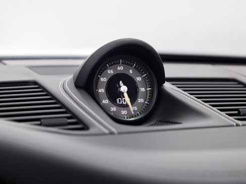 Certified 2024 Porsche 911 GT3 RWD image 18