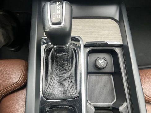 Used 2018 Volvo XC60 T5 Inscription w/ Convenience Package AWD/4WD image 30