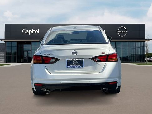 New 2025 Nissan Altima 2.5 SR w/ SR Premium Package image 7