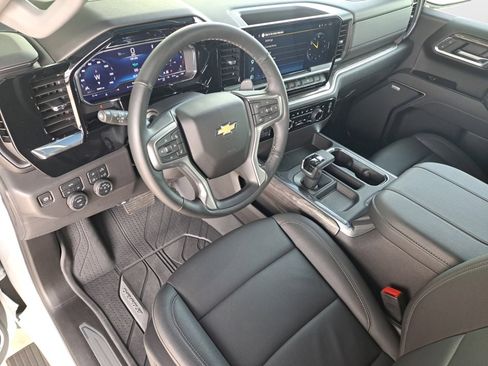 Certified 2025 Chevrolet Silverado 1500 LTZ w/ LTZ Convenience Package II image 10