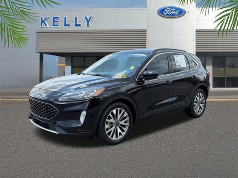 Certified 2022 Ford Escape Titanium FWD image 1