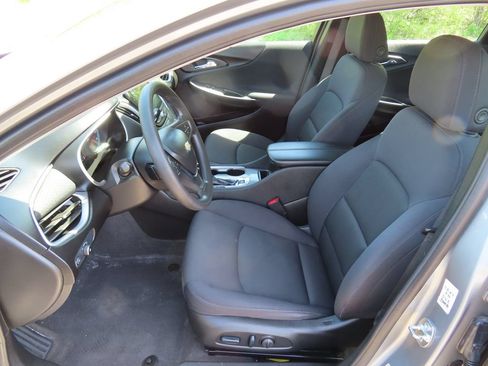 Used 2024 Chevrolet Malibu LT FWD image 22