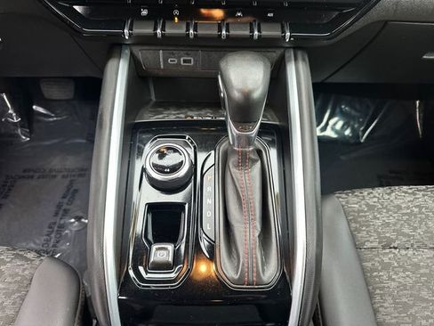 Used 2023 Chevrolet Colorado Z71 w/ Z71 Convenience Package 2 image 22